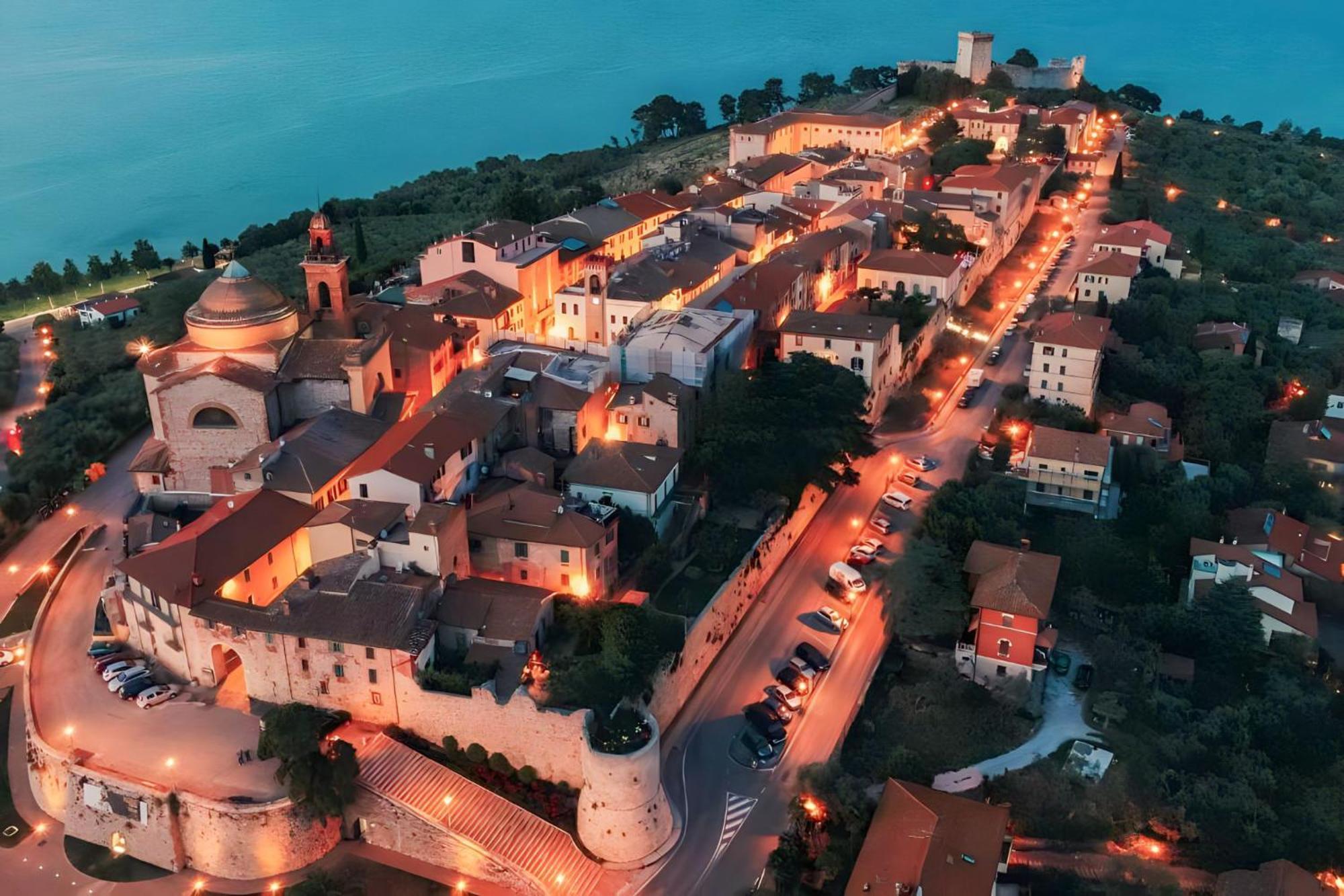 Umbria Green Central Rooms Castiglione del Lago Dış mekan fotoğraf